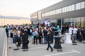 In the presence of more than 400 guests ZORA retail chain opened its logistics centre in IP Sofia-Bozhurishte